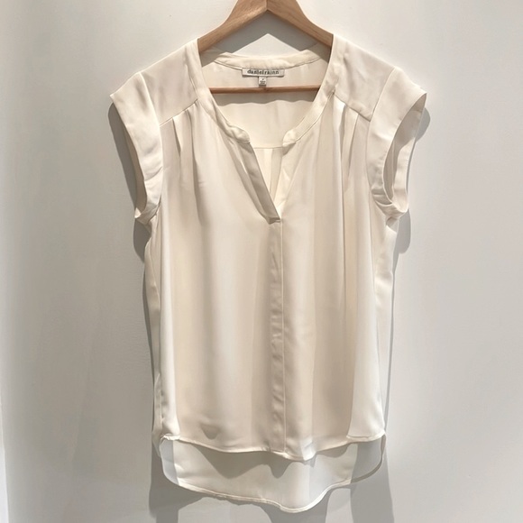 Daniel Rainn Women’s V-Neck Short Sleeve Tank Blouse. - Picture 1 of 5